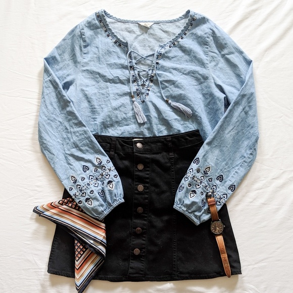 Aeropostale Tops - ✨Aeropostale Embroidered lace up chambray top
